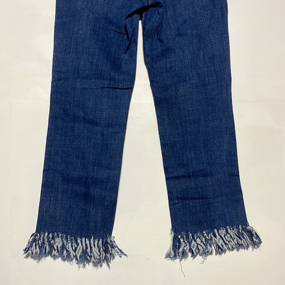 Levi's Slimming Straight Frayed Hem Medium Wash Denim Jeans Size 29 - Picture 9 of 11